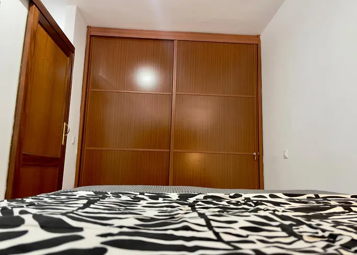 Flatsbahiaarinaga En Playa De Con Garaje Apartment